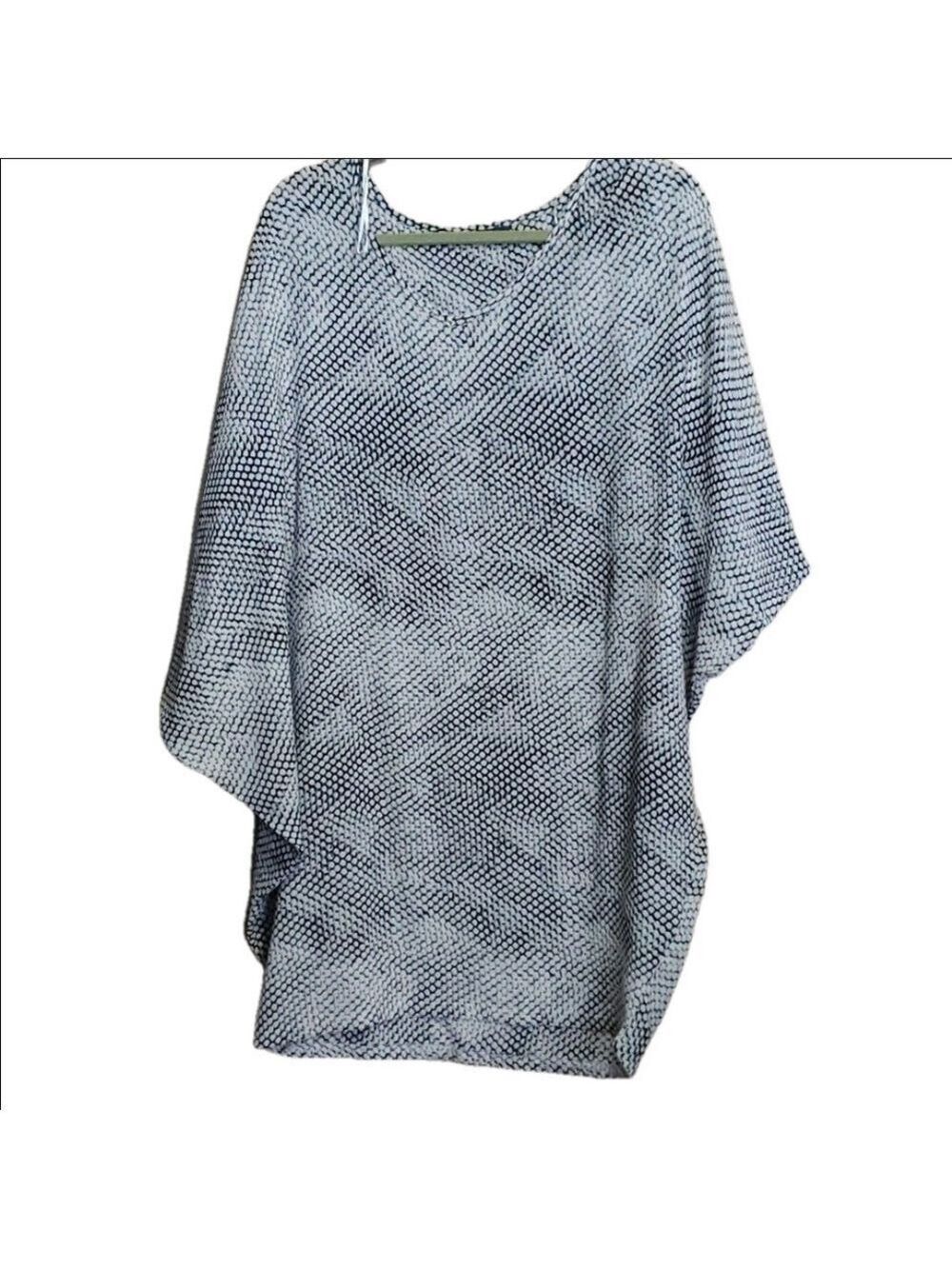 Suzy shier Beach coverup size medium